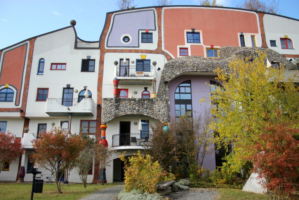 therme-rogner-bad-blumau-steinhaus