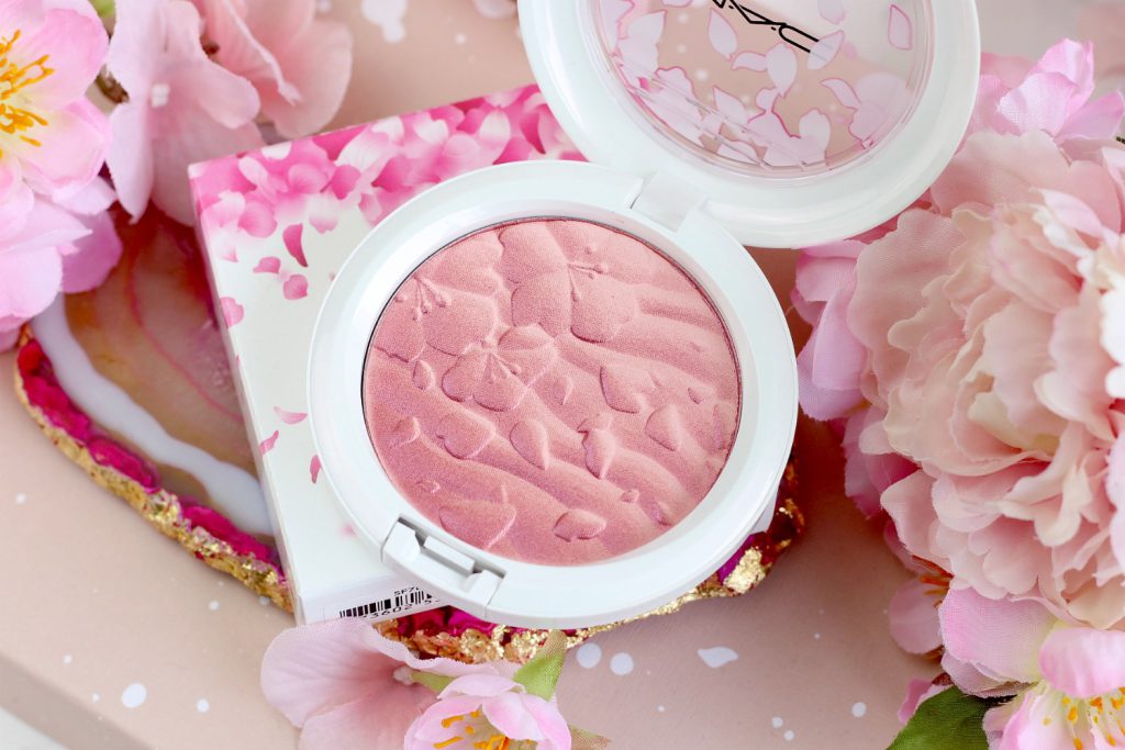 MAC Boom Boom Blomm LE Swatches High Light Powder Fleur Real Review Overspray